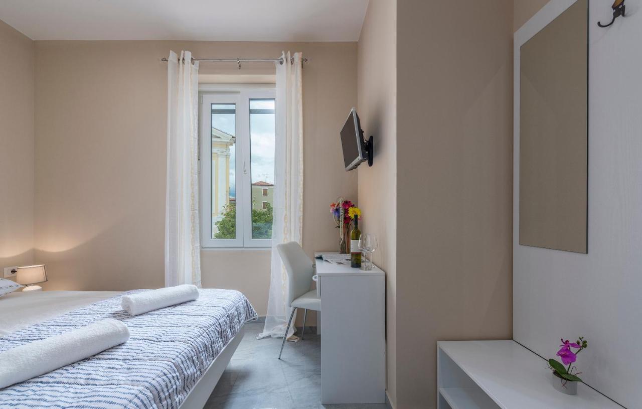 Roberto Rooms Poreč Eksteriør bilde